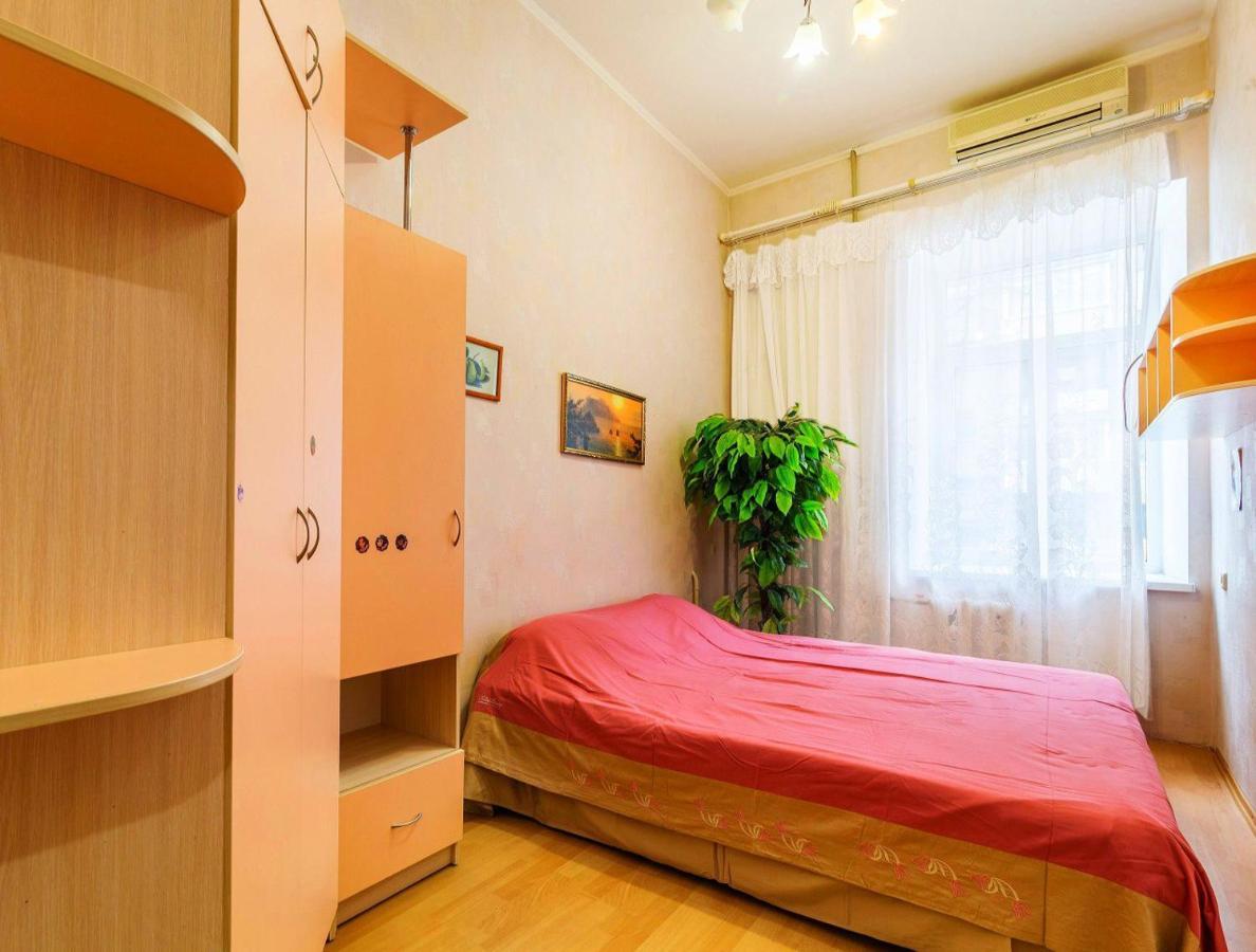Large Apartment In The Center Dnipro Exteriör bild